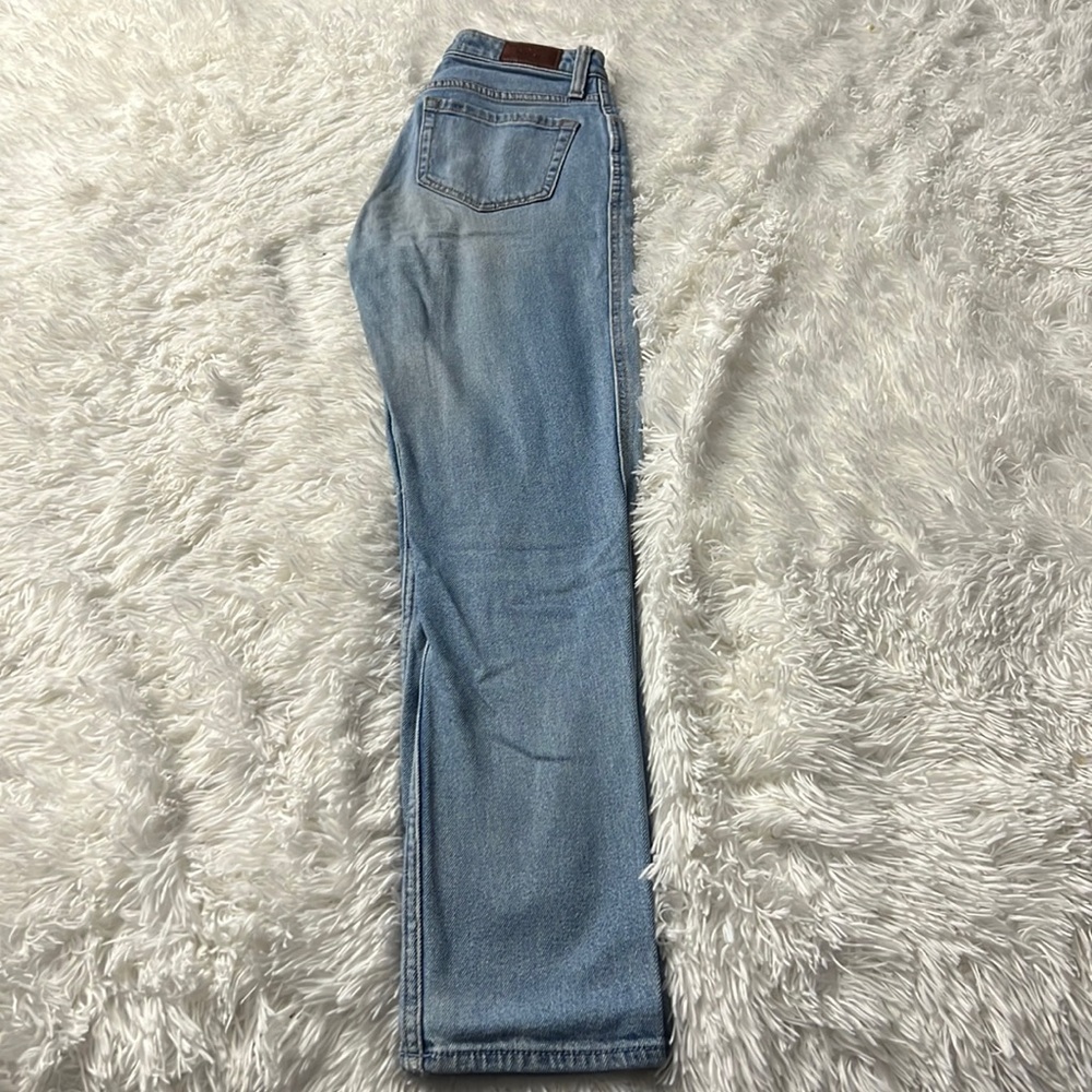 MOM JEANS HIGH RISE